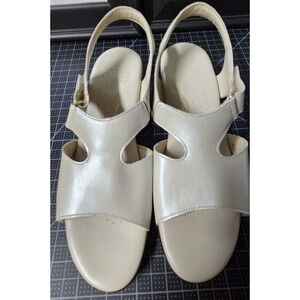 SAS TRIPAD‎ comfort SUNTIMER lUSSO LEATHER SANDALS Ivory 8.5Narrow